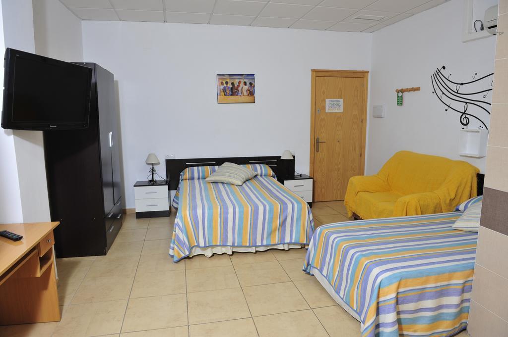 Hostal Via Del Caminante Мадригалехо Экстерьер фото