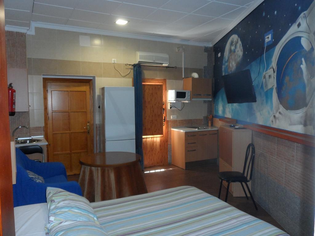 Hostal Via Del Caminante Мадригалехо Экстерьер фото